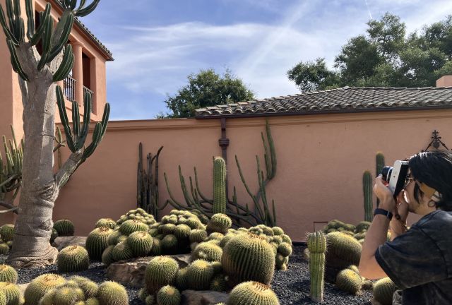 Germán taking a photo